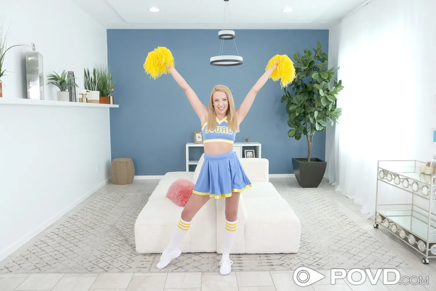 Madison Summers - Horny Cheerleader | Picture (1)